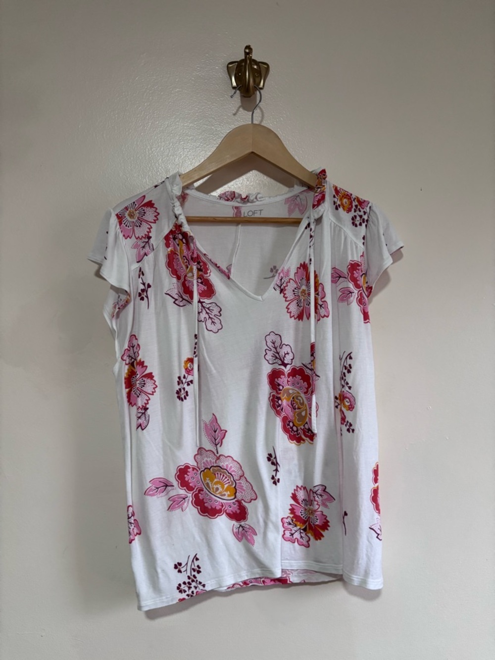 LOFT White Floral V-Neck Tie-Front Cap Sleeve Top - Pink Print
